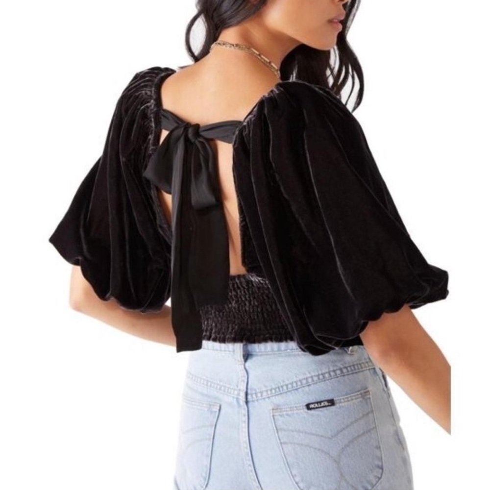 X SOLD X NWT Free People Black Velvet Top - Picture 2 of 6